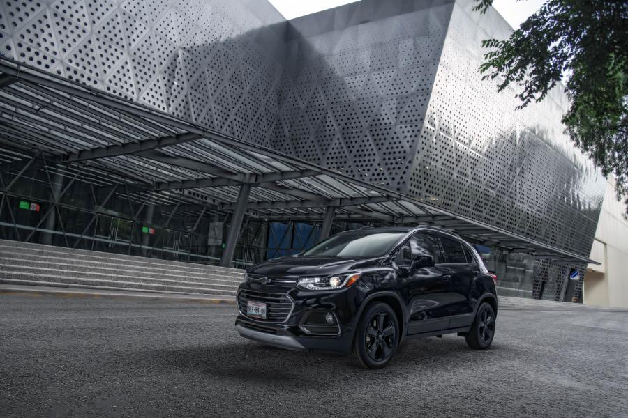  Chevrolet Trax Premier Midnight 2018 года  (MX) (фото 12 из 20)
